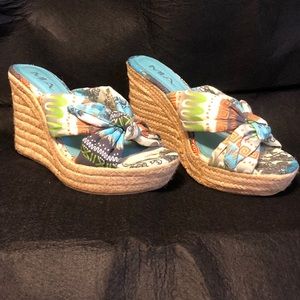 MIA Wedges